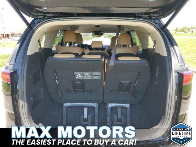 used 2024 Kia Carnival car, priced at $35,580