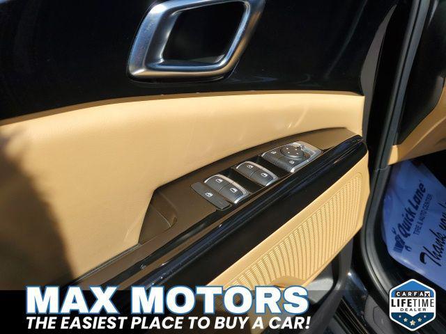 used 2024 Kia Carnival car, priced at $35,580