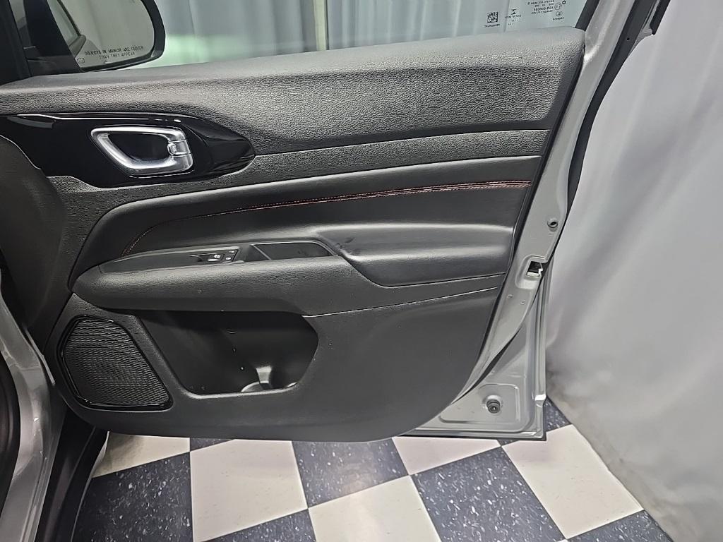 used 2022 Jeep Compass car, priced at $22,495