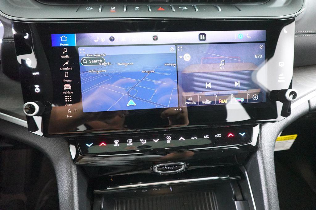 new 2026 Jeep Grand Cherokee car, priced at $39,782