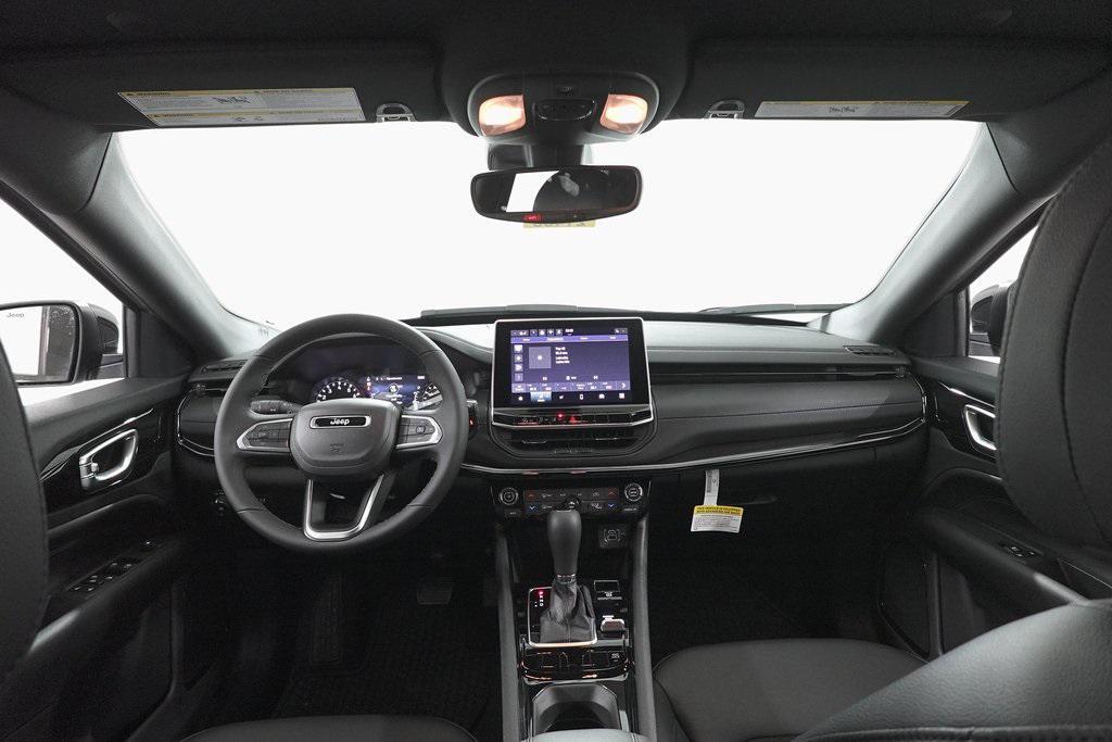 new 2026 Jeep Compass car, priced at $32,385