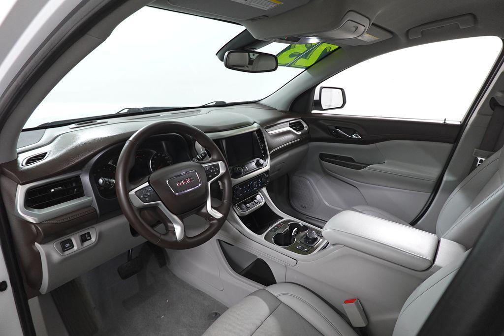 used 2023 GMC Acadia car, priced at $21,618