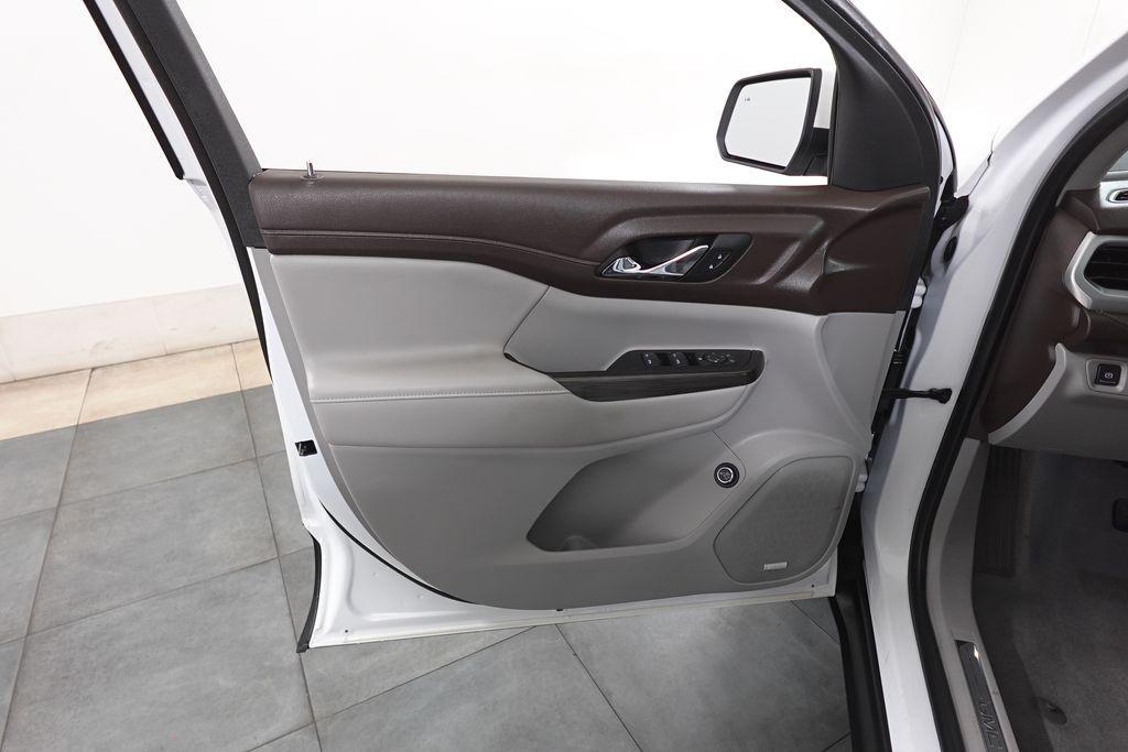 used 2023 GMC Acadia car, priced at $21,618