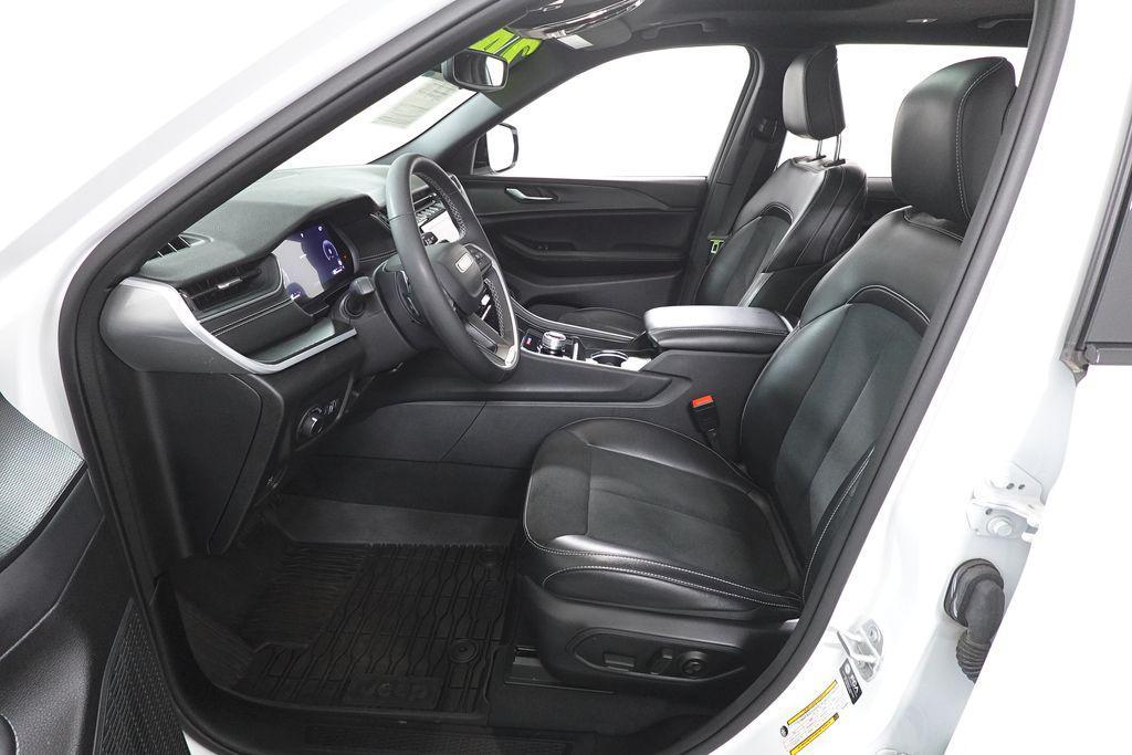 used 2024 Jeep Grand Cherokee L car, priced at $31,430