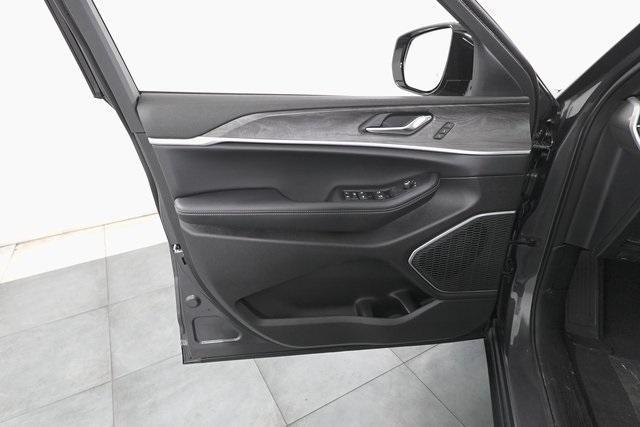 new 2025 Jeep Grand Cherokee L car, priced at $52,510