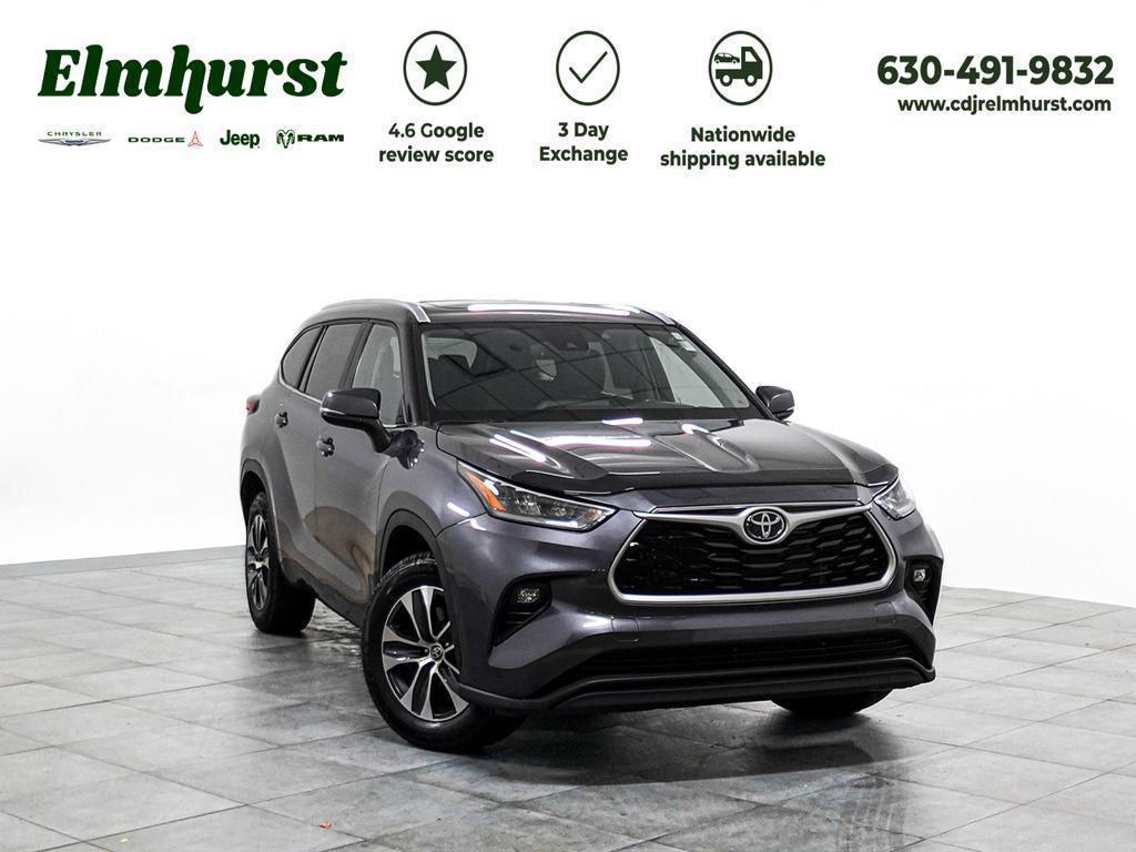 used 2023 Toyota Highlander car, priced at $35,900