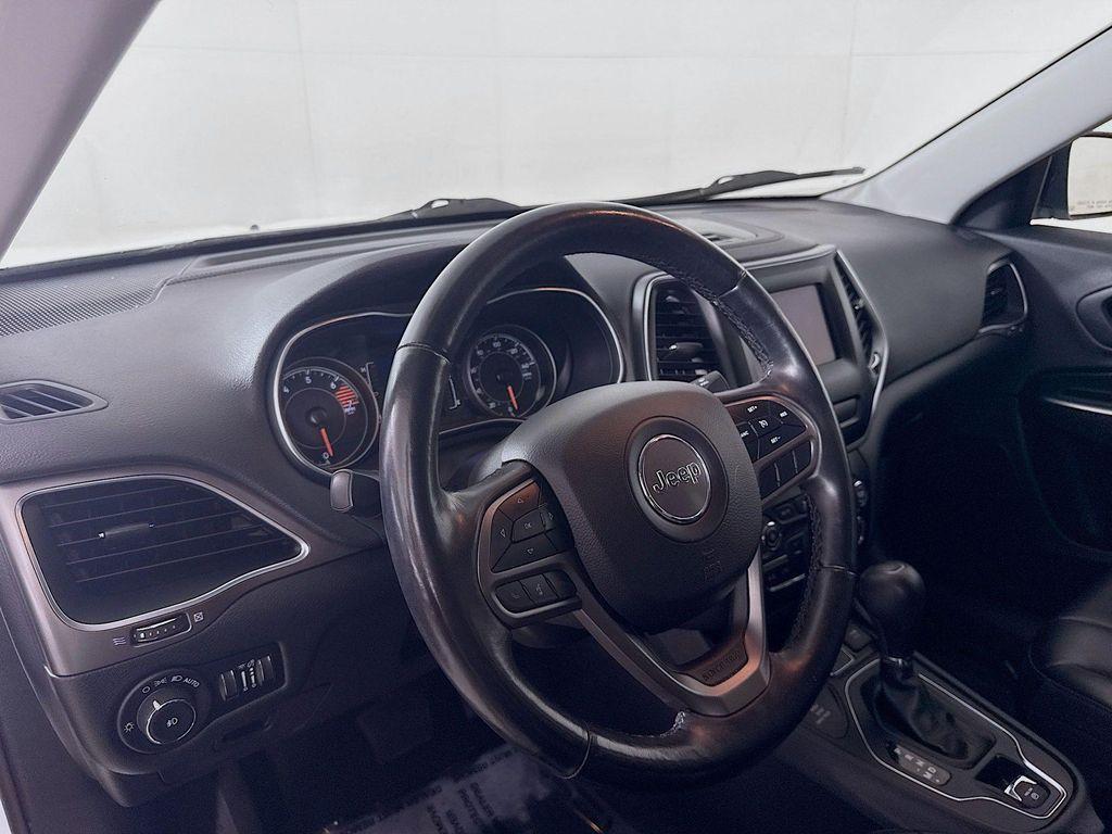 used 2020 Jeep Cherokee car, priced at $18,726