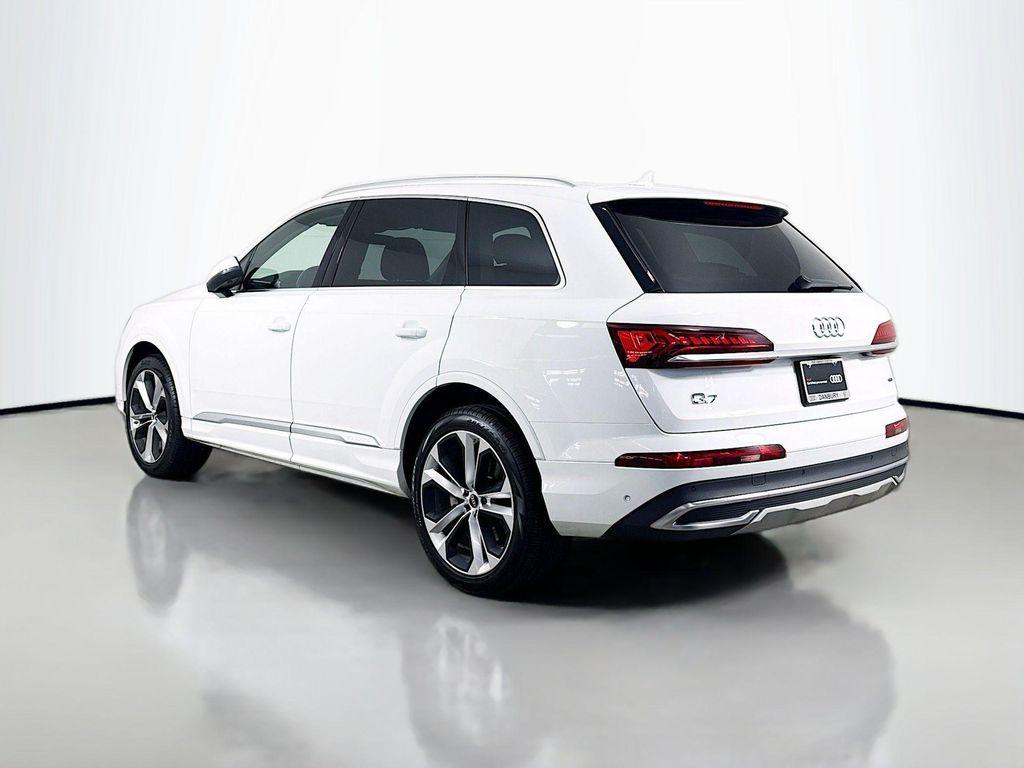 used 2022 Audi Q7 car, priced at $31,997