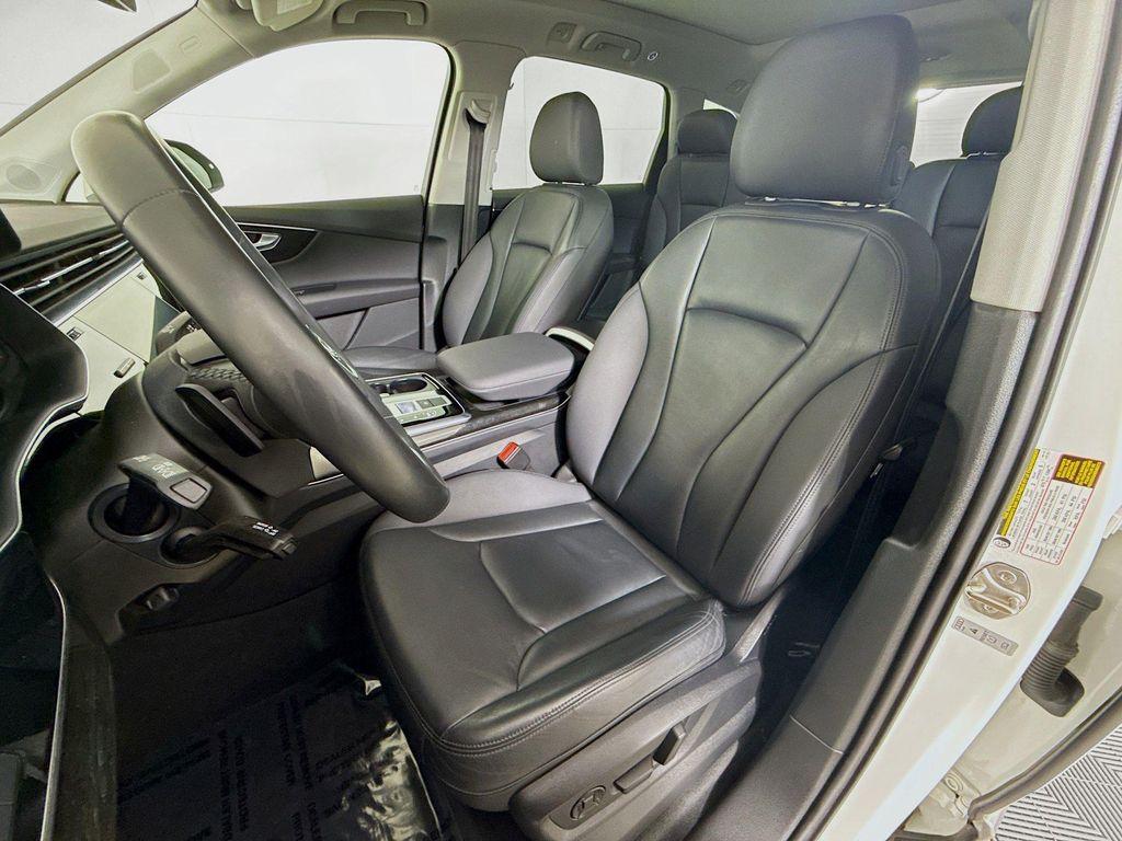 used 2022 Audi Q7 car, priced at $31,997