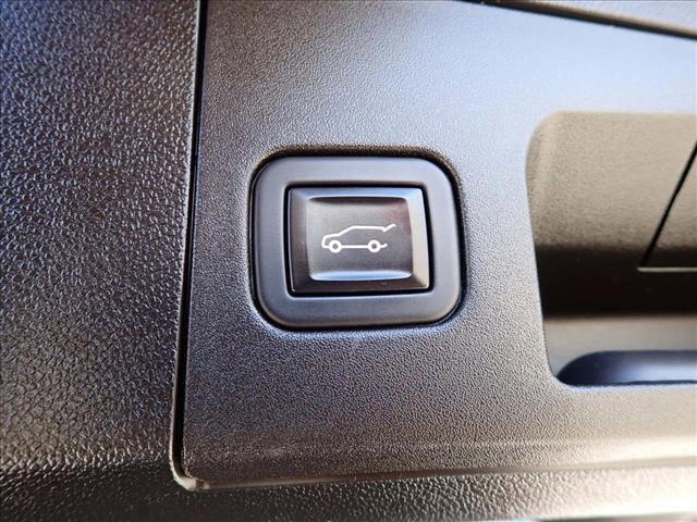 used 2023 Cadillac XT4 car, priced at $22,335