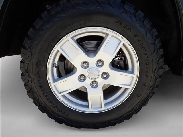 used 2007 Jeep Grand Cherokee car, priced at $7,997