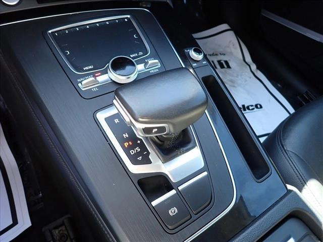 used 2020 Audi Q5 car, priced at $22,300