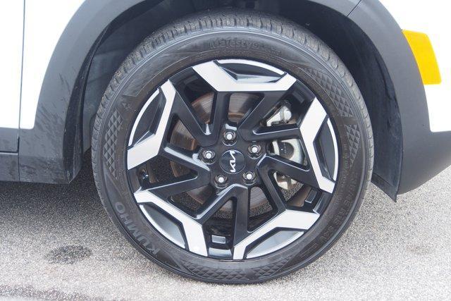 used 2025 Kia Seltos car, priced at $27,196
