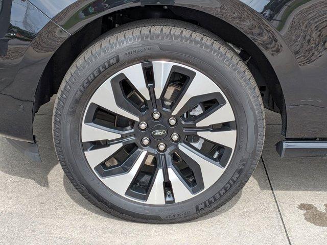 used 2025 Ford Expedition car, priced at $70,886