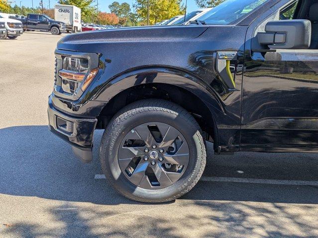 new 2025 Ford F-150 car, priced at $52,430