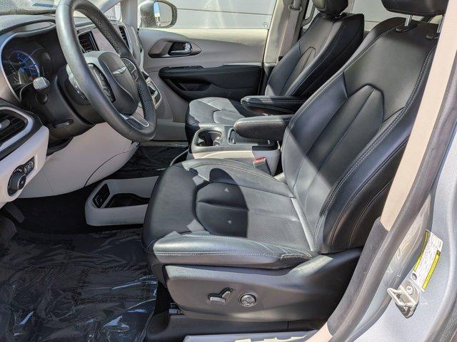 used 2023 Chrysler Pacifica Hybrid car, priced at $27,897