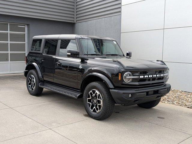 new 2025 Ford Bronco car, priced at $47,195