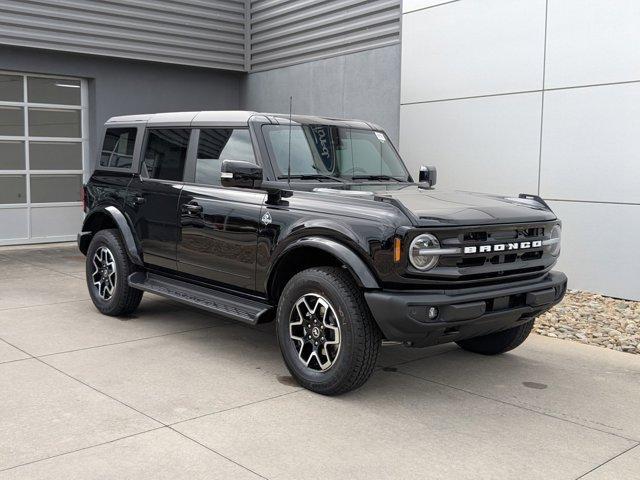 new 2025 Ford Bronco car, priced at $47,195