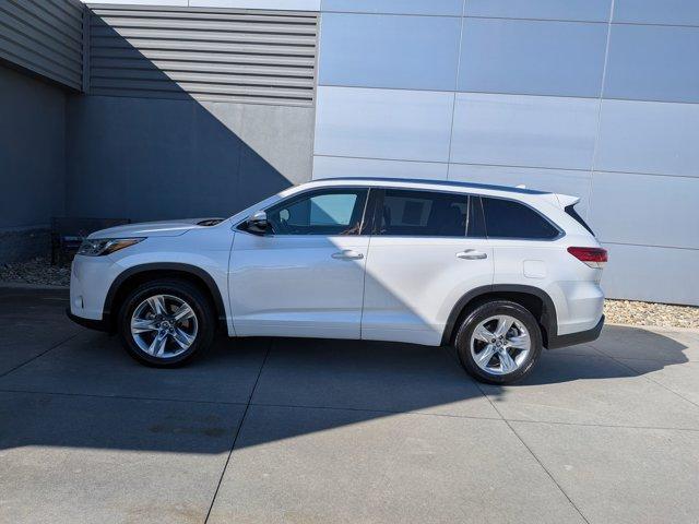 used 2017 Toyota Highlander car, priced at $27,687