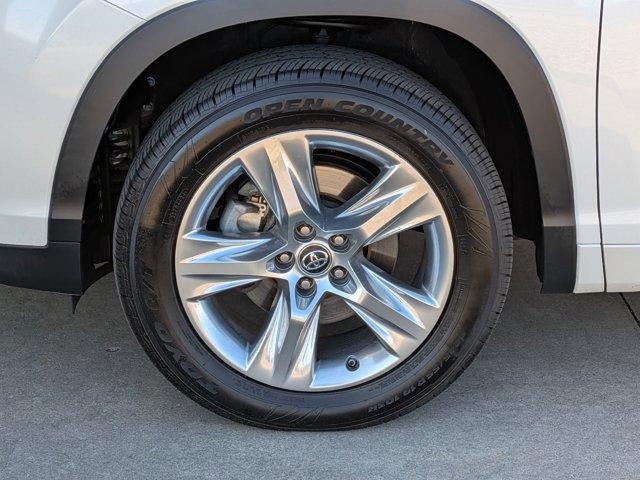 used 2017 Toyota Highlander car, priced at $27,687