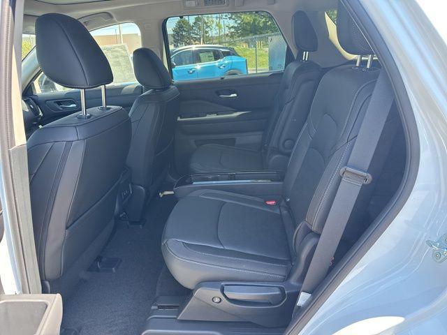 new 2026 Nissan Pathfinder car, priced at $44,407