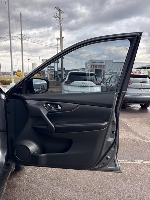 used 2019 Nissan Rogue car, priced at $13,495