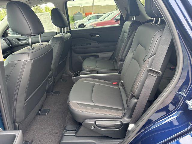new 2026 Nissan Pathfinder car, priced at $44,002