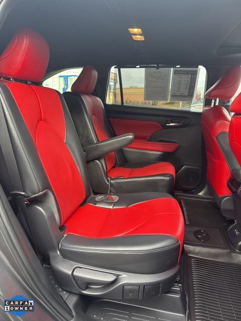 used 2022 Toyota Highlander car, priced at $34,695