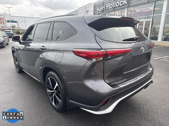used 2022 Toyota Highlander car, priced at $34,695