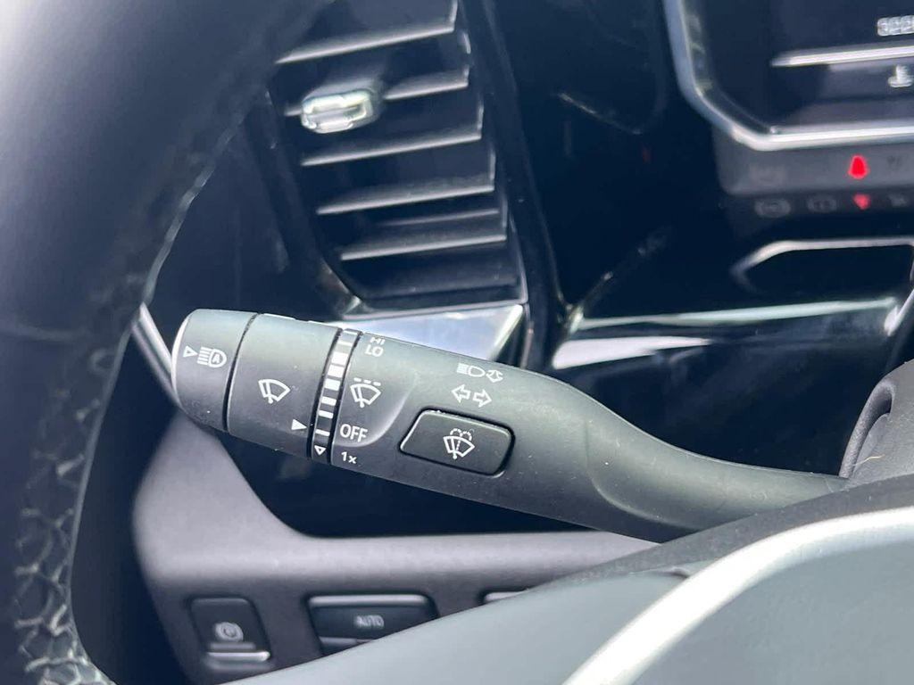 used 2024 GMC Sierra 1500 car, priced at $42,898