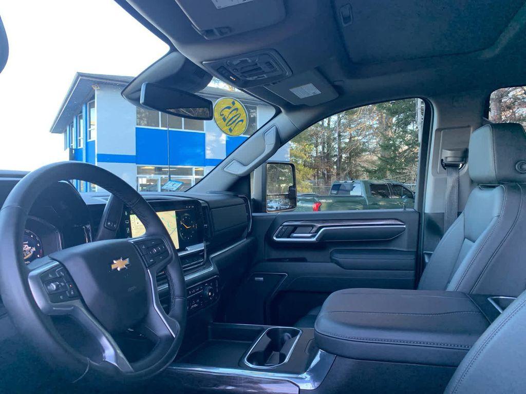 used 2025 Chevrolet Silverado 2500 car, priced at $65,500
