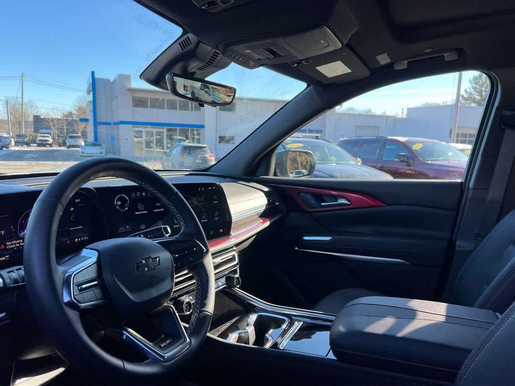 used 2026 Chevrolet Traverse car, priced at $49,998