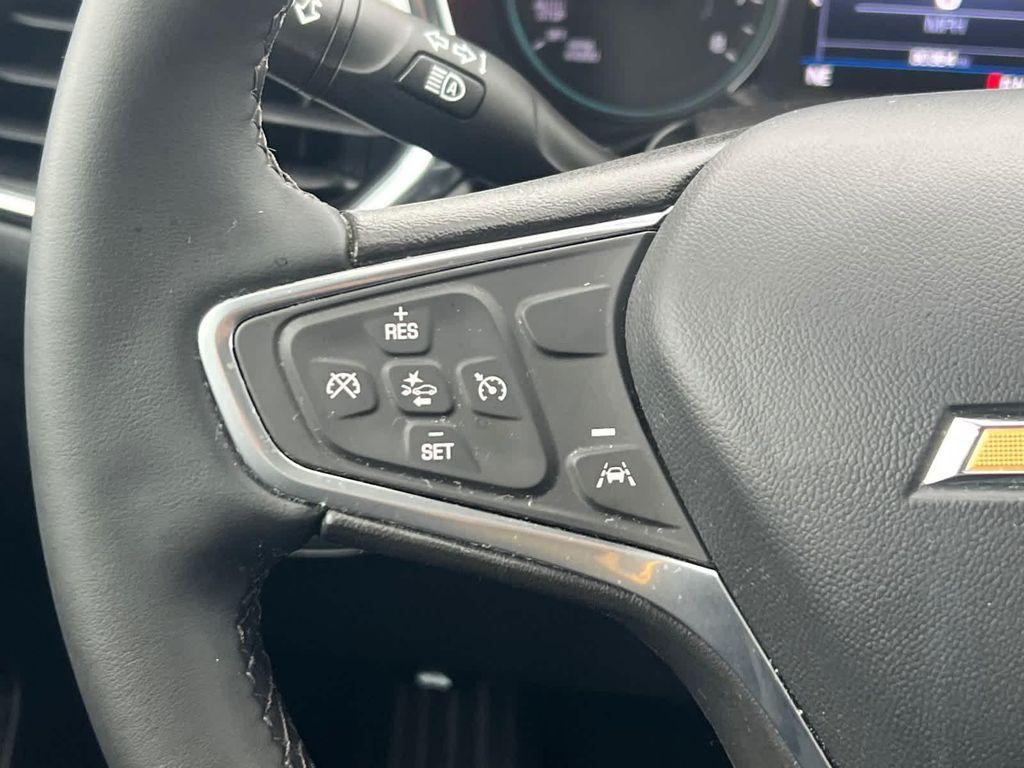 used 2023 Chevrolet Equinox car, priced at $21,798