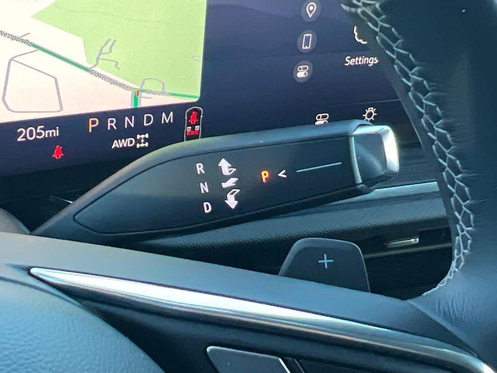 used 2025 Buick Envision car, priced at $28,398