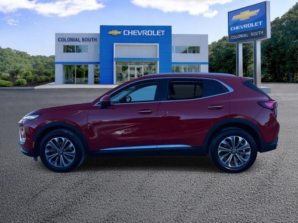 used 2025 Buick Envision car, priced at $28,398