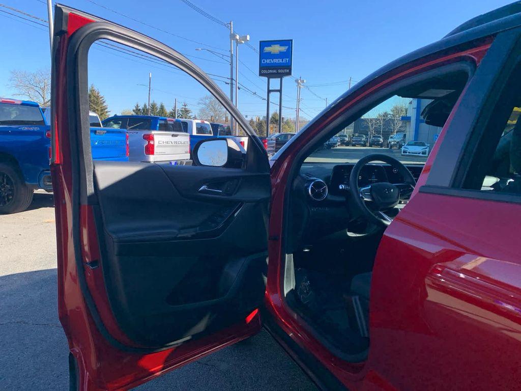 new 2025 Chevrolet Equinox car, priced at $35,375