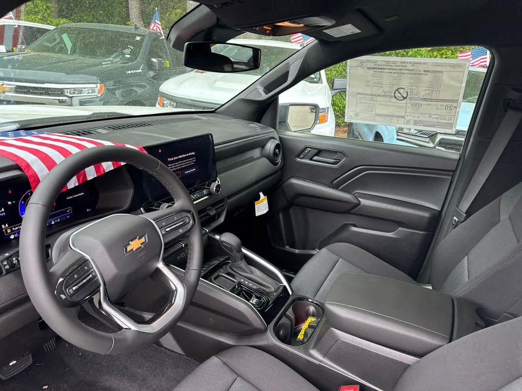 new 2025 Chevrolet Colorado car, priced at $29,282