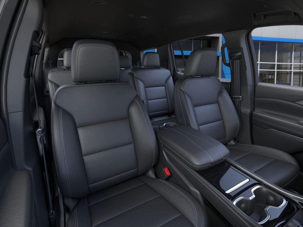 new 2025 Chevrolet Traverse car, priced at $41,635