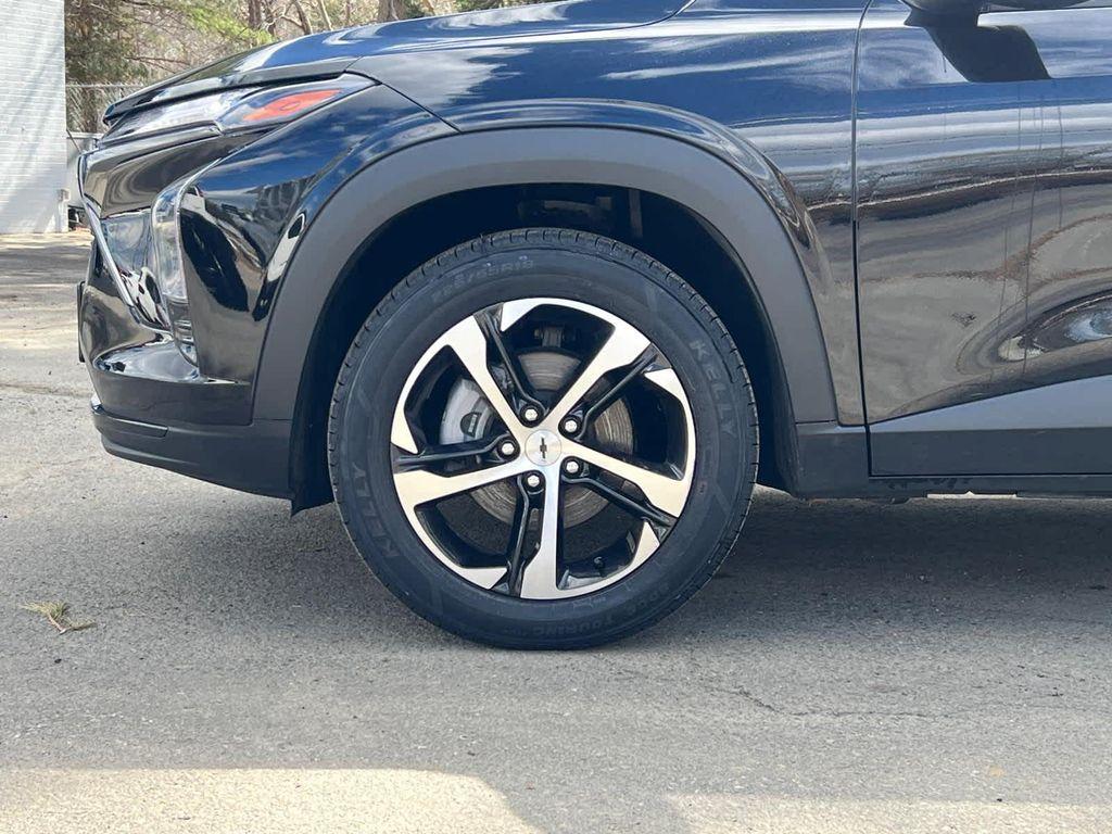 used 2024 Chevrolet Trax car, priced at $22,298