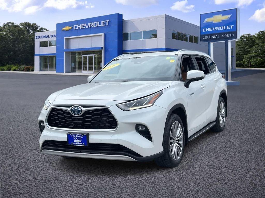 used 2020 Toyota Highlander Hybrid car, priced at $31,498