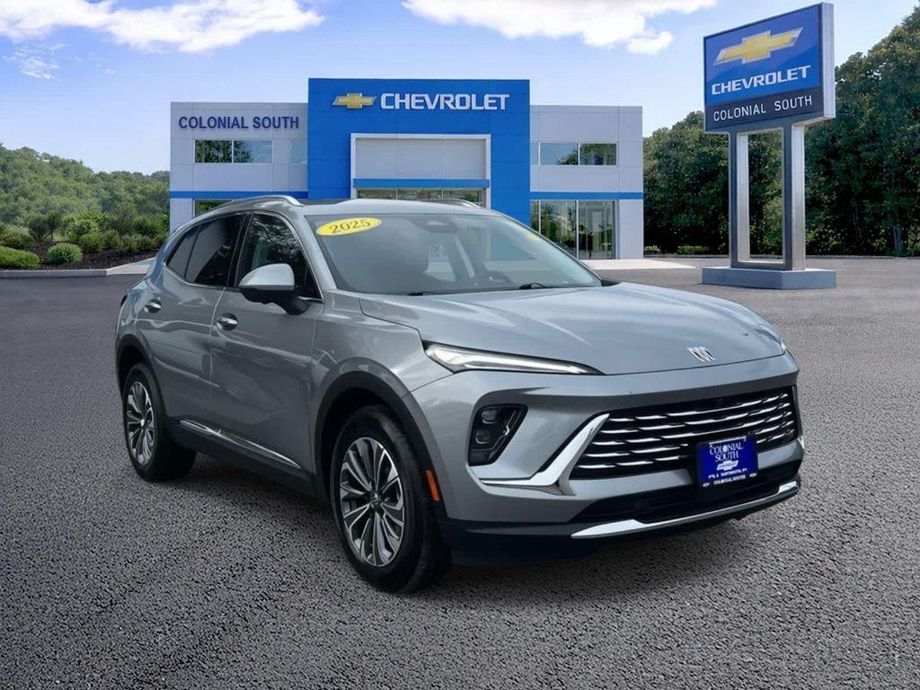 used 2025 Buick Envision car, priced at $29,198