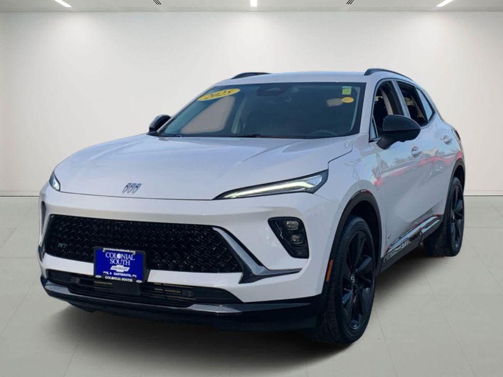 used 2025 Buick Envision car, priced at $30,498