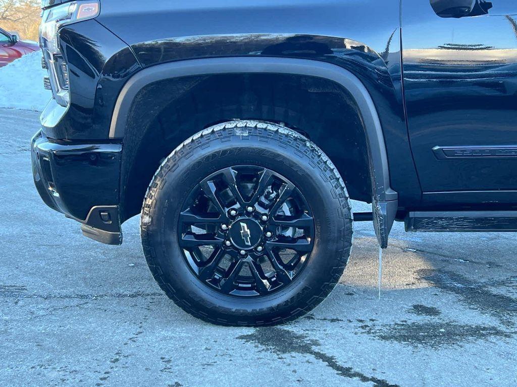 used 2025 Chevrolet Silverado 2500 car, priced at $78,498