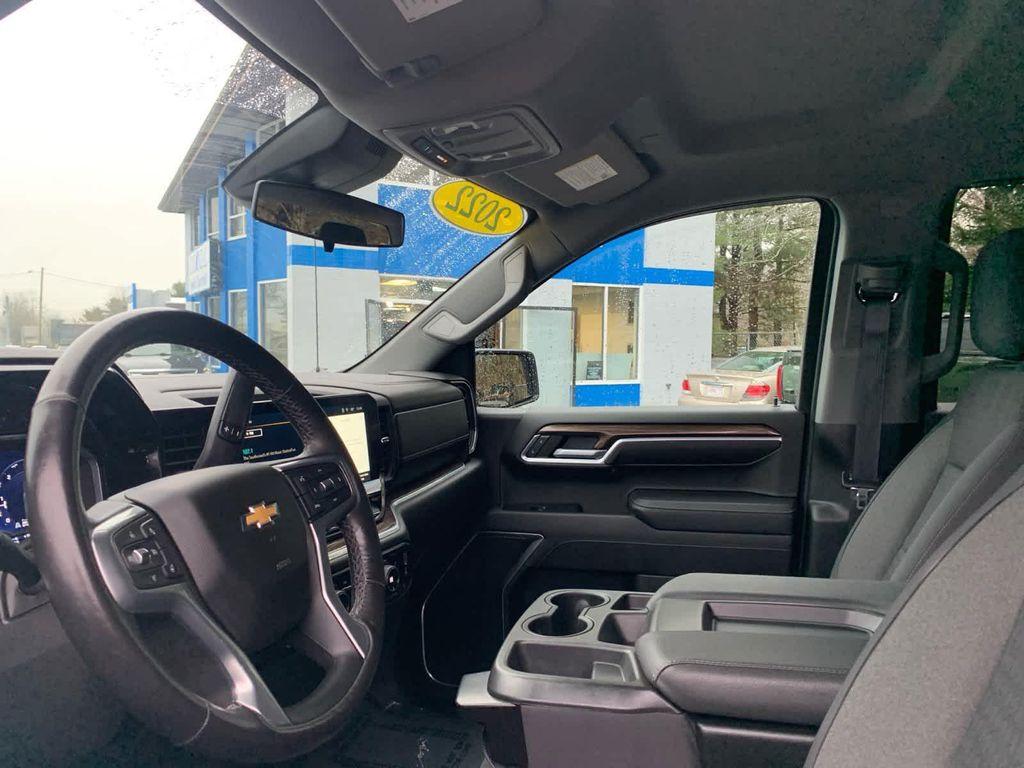 used 2022 Chevrolet Silverado 1500 car, priced at $34,198