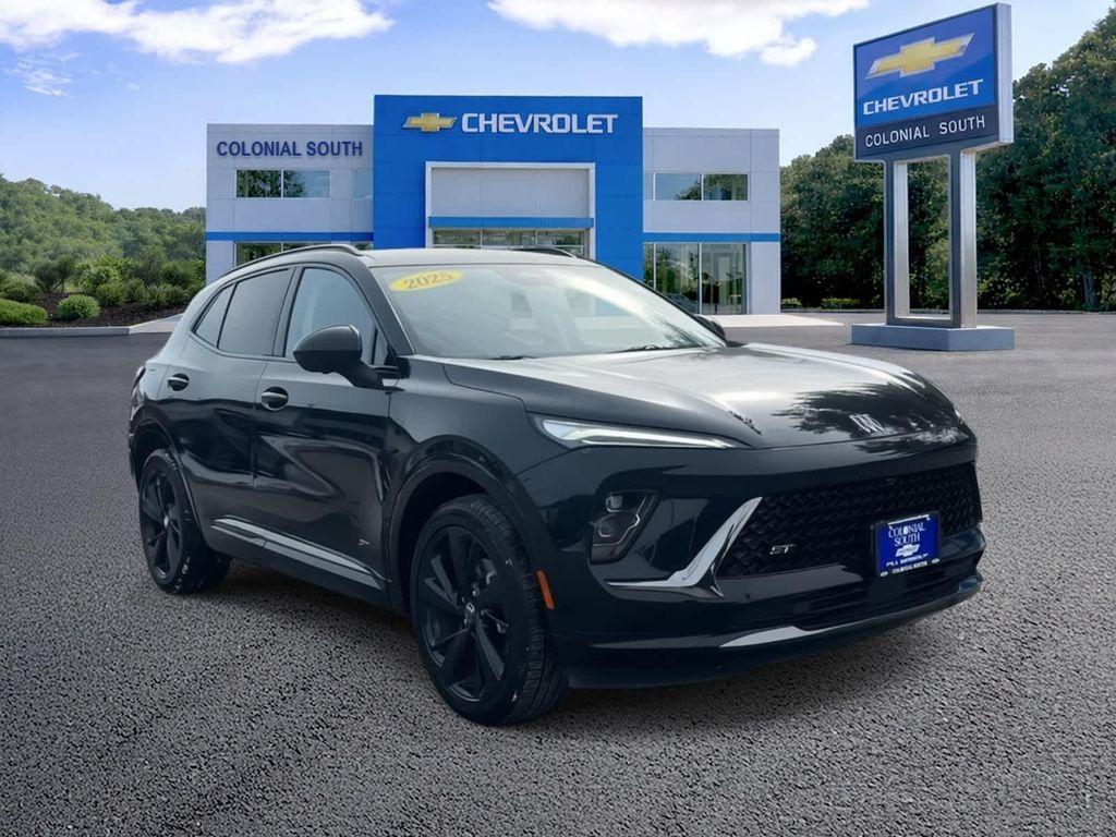 used 2025 Buick Envision car, priced at $30,498