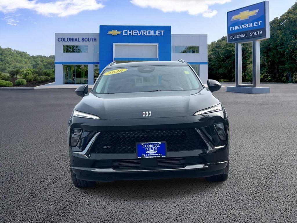 used 2025 Buick Envision car, priced at $30,498