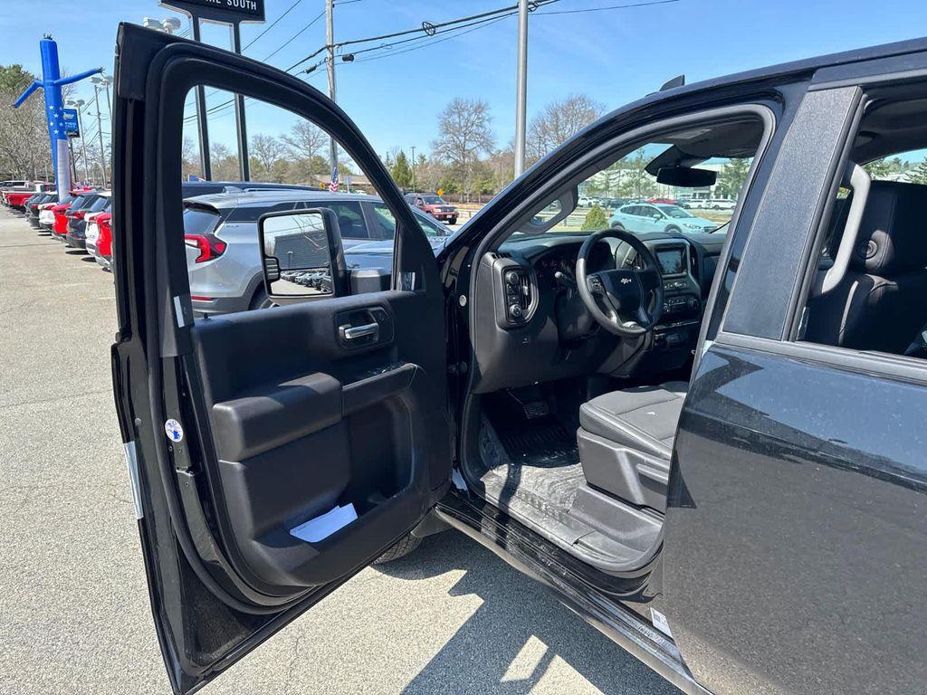 new 2024 Chevrolet Silverado 3500 car, priced at $68,322