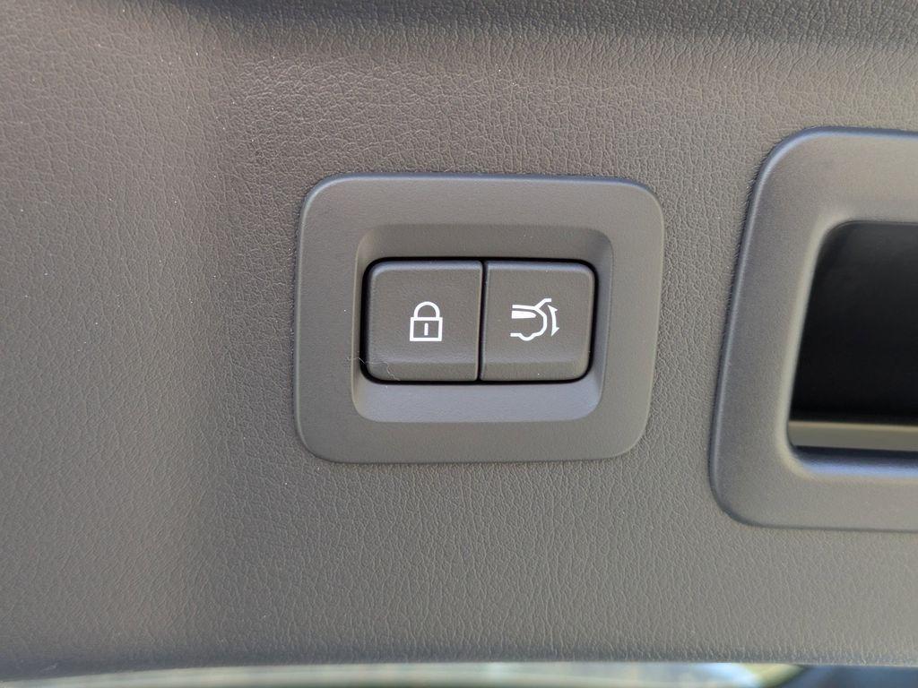 new 2026 Mazda CX-90 car, priced at $55,919