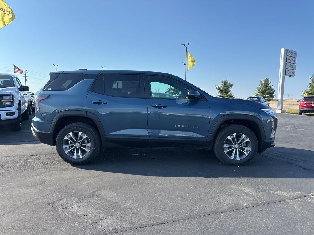 new 2026 Chevrolet Equinox car, priced at $28,820