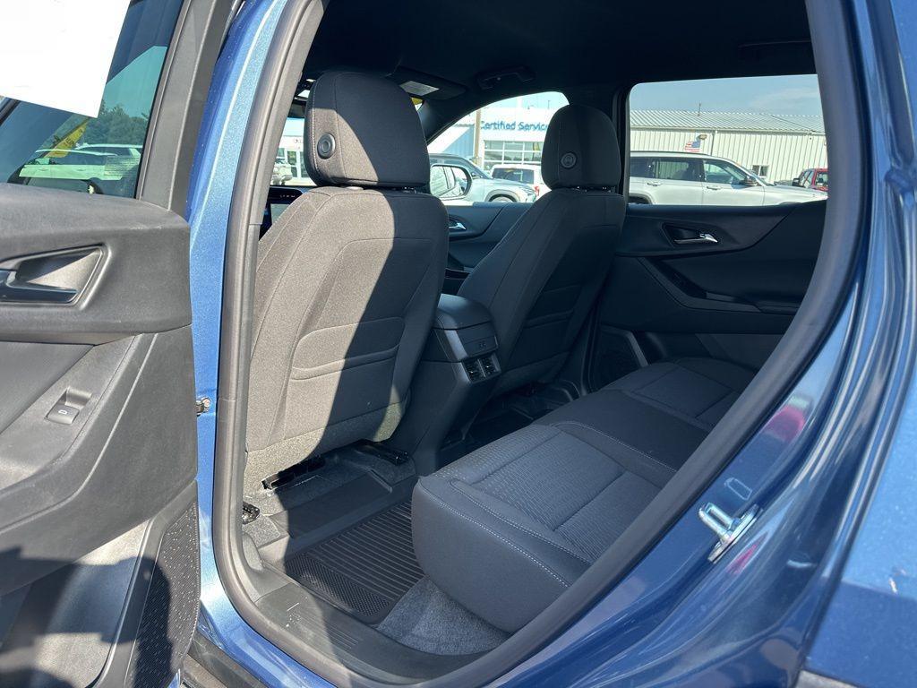 new 2026 Chevrolet Equinox car, priced at $28,820